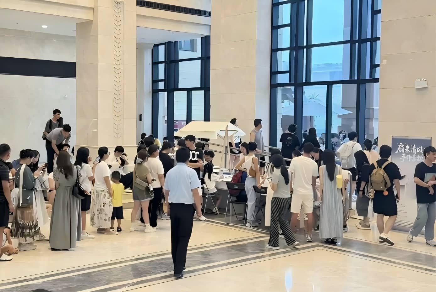夏风拂过美术馆，艺术沁凉满心间——江西省美术馆夏日清凉季